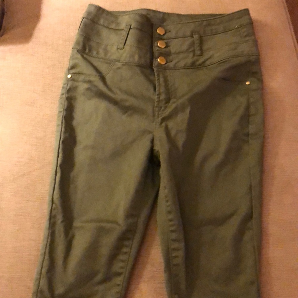 Green high waisted button down pants